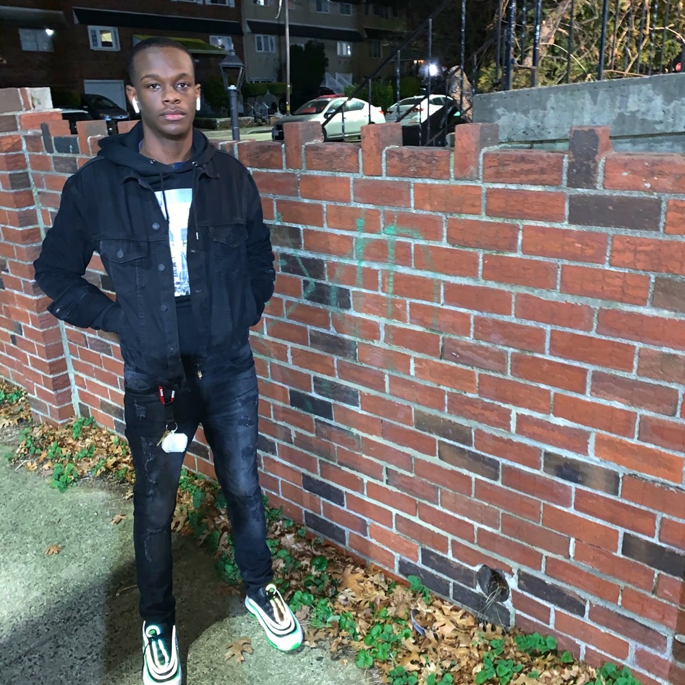 Meet your Posher, Zai